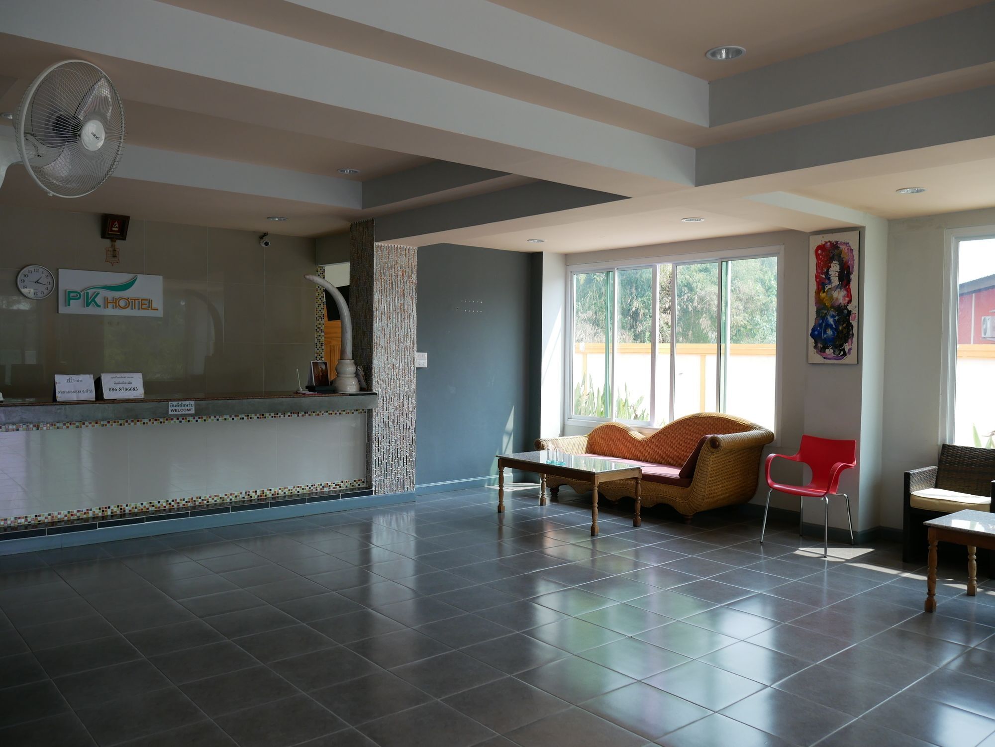 Pk Hotel Бурирам Екстериор снимка